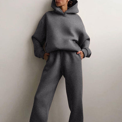 Carmen | Conjunto de Mujer con Sudadera de Capucha y Pantalón