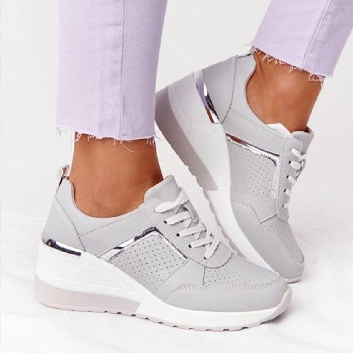 Aitana | Zapatillas Elegantes con Cuña