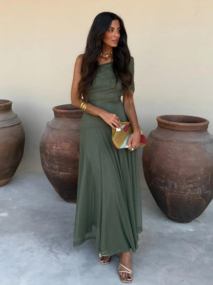 Amalia | Vestido Fluido con Hombros Descubiertos