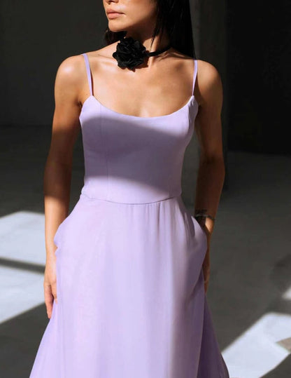 Alicia | Vestido de Tirantes con Volante en el Bajo