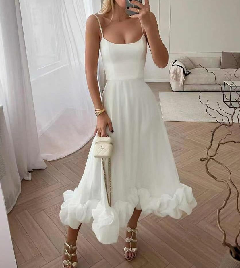 Alicia | Vestido de Tirantes con Volante en el Bajo
